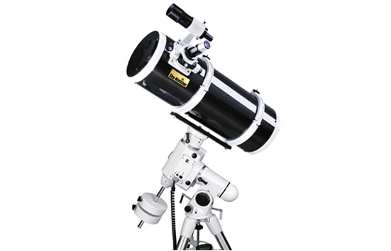 Quattro 200 CF EQ5 SynScan